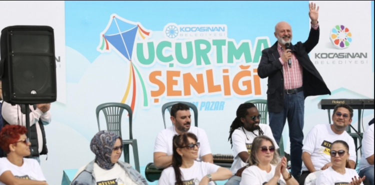 “HEMŞEHRİLERİMİN MUTLULUĞU HER ŞEYE DEĞER”