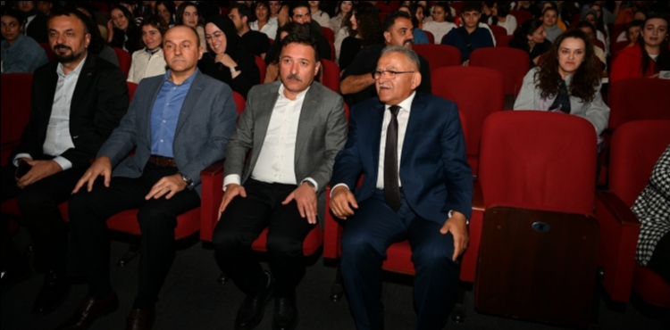 BAKAN BYKKILI VE VAL EK, DEVLET TYATROSUNDA AIK VEYSEL OYUNUNU ZLED