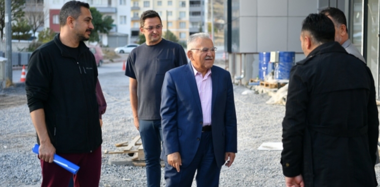 ALTINOLUK SOSYAL YAAM MERKEZݒN NCELEYEN BAKAN BYKKILI: PROJEMZ TAMAMLANMA AAMASINDA