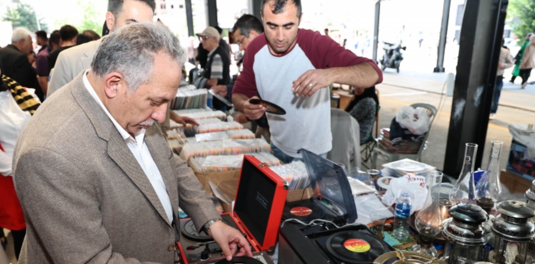 ANTKACILAR, KEND YERNDE KEND GNNDE