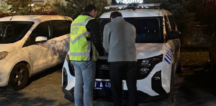 TRAFK KURALLARINI HLAL EDEN SRCLERE CEZA YADI