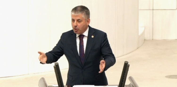 Sosyal Medya kt, Siyaset Bozuldu