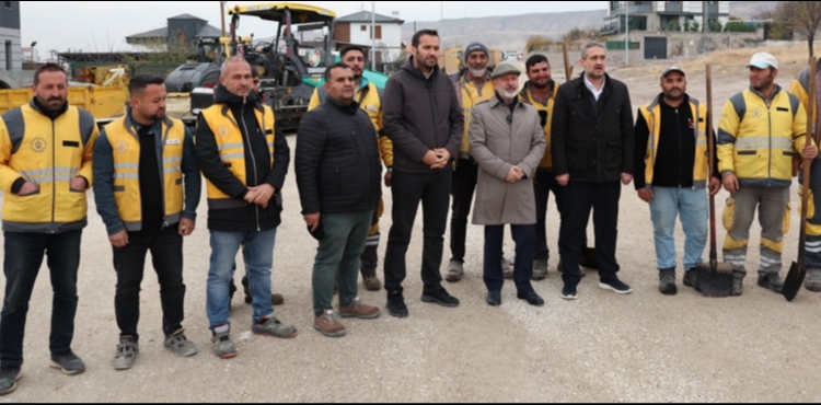 KOCASNANIN HER KESNDE DAHA YAANABLR BR EHR PARASI NA EDYORUZ