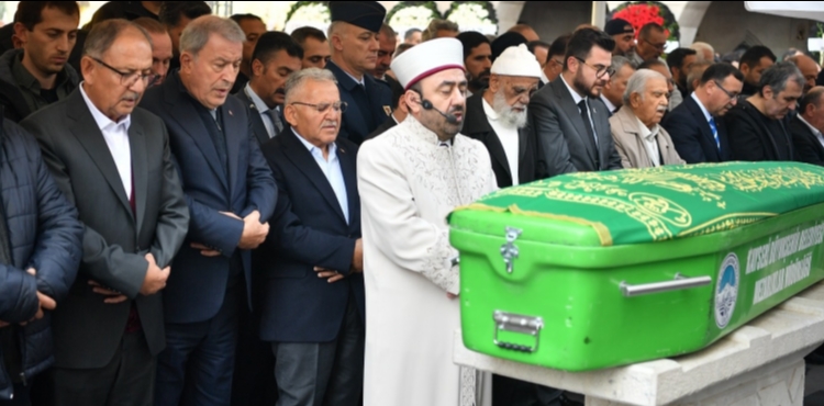 BAKAN BYKKILIǒIN HAYIRSEVER AABEY RAMAZAN BYKKILIǒI KAYSER, EBEDYETE UURLADI