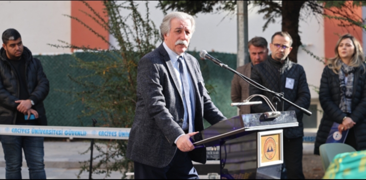 Vefat Eden retim yesi Prof. Dr. brahim Uzmay iin ER'de Tren Dzenlendi