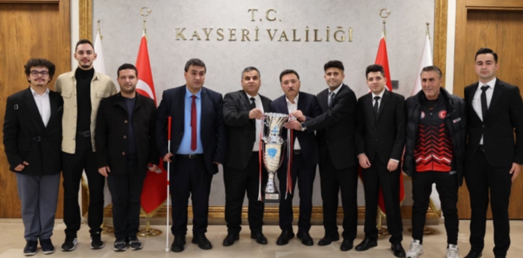 Kayseri GESK ampiyonluk Kupasyla Vali Gkmen ieki Ziyaret Etti