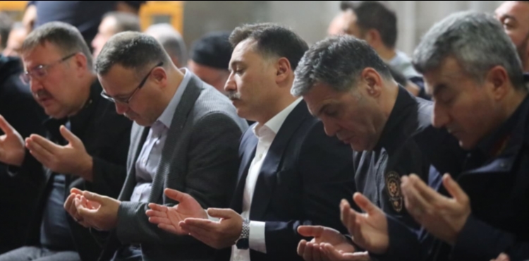 Vali iek, Seyyid Burhaneddin-i Veli Hazretlerini Rahmetle And