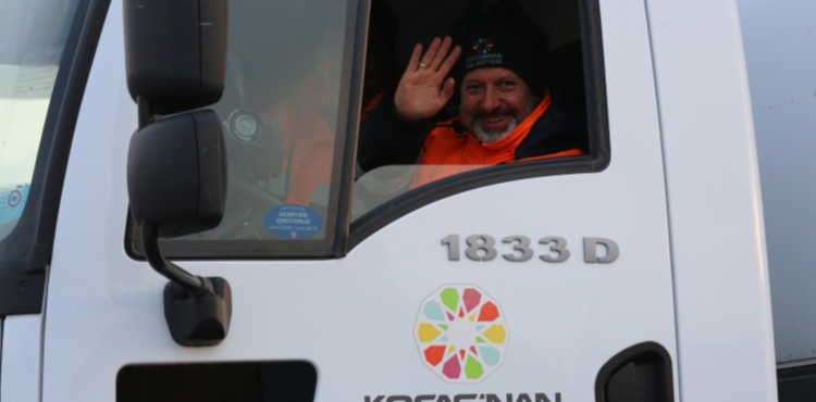 �HEM�EHR�LER�M�Z�N SA�LIKLI B�R KI� GE��RMES� ���N HAZIRIZ�