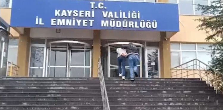 Kayseri�de Narkotik Operasyonu: Uyu�turucu Ticareti Su�undan Aranan 2 �ah�s Yakaland�