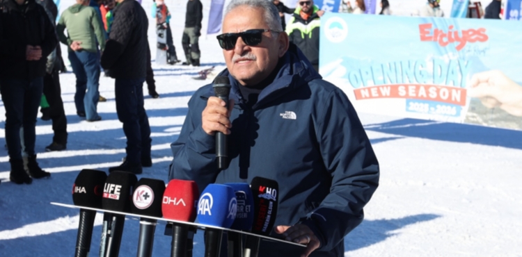 Ba�kan B�y�kk�l�� Zirvede, �lgiyle Beklenen Erciyes Kayak Sezonunu A�t�