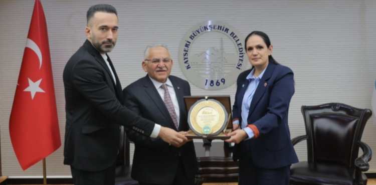 BA�KAN B�Y�KKILIǒTAN KAYSERݒDE B�RL�K VE �ST��ARE MESAJI