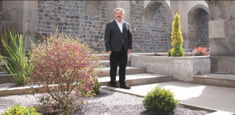 K�LT�REL M�RASI GELECE�E TA�IYOR