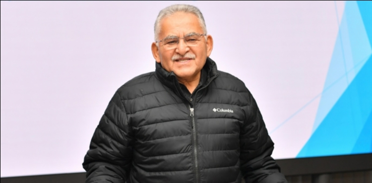 BA�KAN B�Y�KKILIǒTAN, B�L���M AKADEM�SݒNE Z�YARET