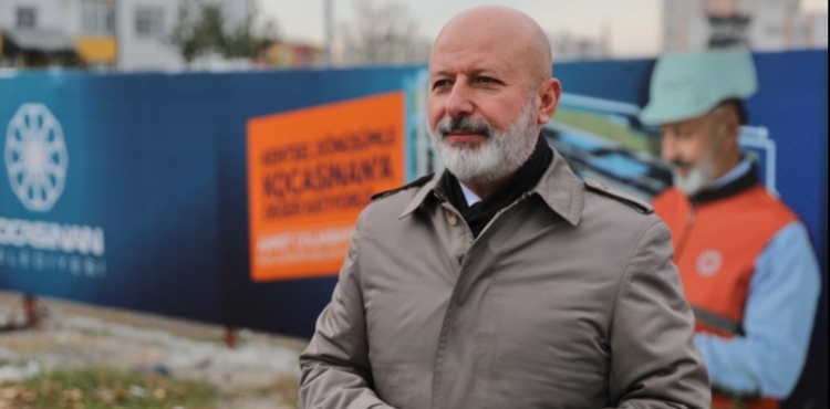 �KOCAS�NAN, �NSAN ODAKLI H�ZMETLERLE ALTIN �A�INI YA�IYOR�