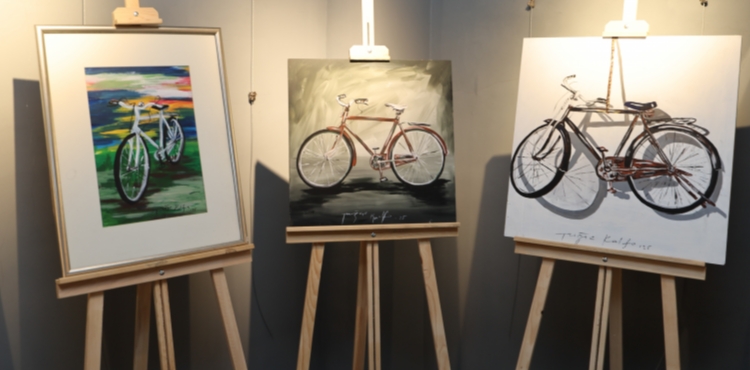 SU GALER�S�NDE SANAT VE B�S�KLET BULU�MASI