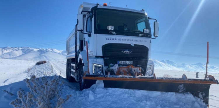 KIRSALDA KAPALI YOL KALMADI: B�Y�K�EH�R 266 MAHALLE YOLUNU ULA�IMA A�TI