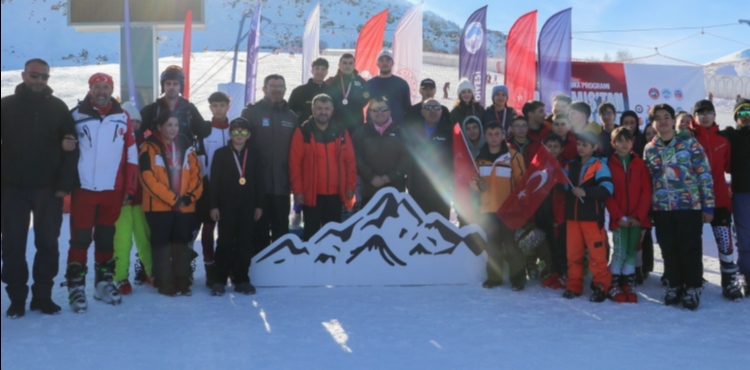 Kayak �l Birincili�i m�sabakalar� sona erdi 