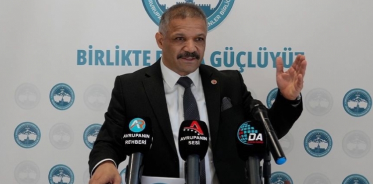 Ali H�zar: Avrupa�daki T�rkler TBMM�de kendi sesiyle temsil edilmeli 