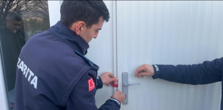 Okul yan�ndaki b�fede da��t�lan ayran 6 �ocu�u zehirledi