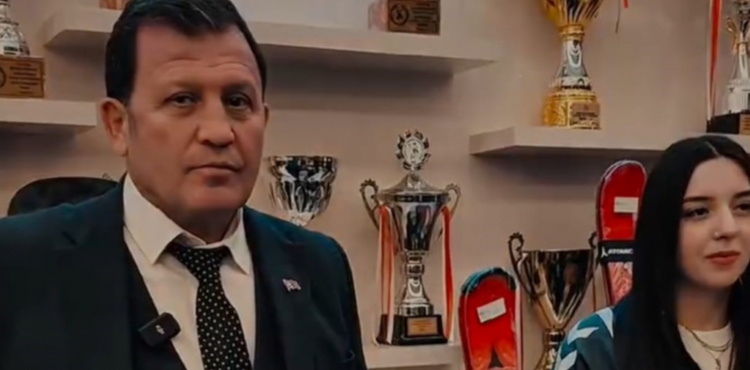 Kayak ve snowboard sporcular�na ekipman deste�i