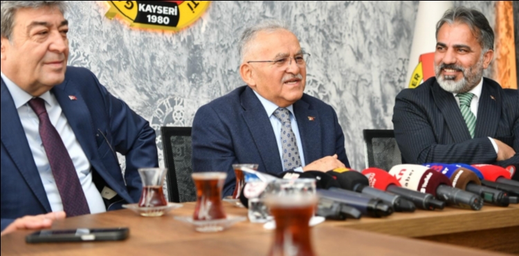 BASIN MENSUPLARININ 10 OCAK �ALI�AN GAZETEC�LER G�N�'N� KUTLAYAN B�Y�KKILI�: ��Y� K� VARSINIZ�