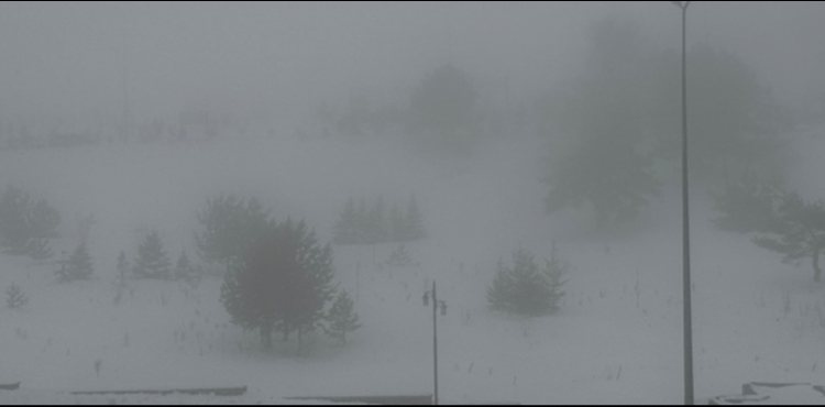 Kuvvetli r�zgar Erciyes�te baz� pist ve tesisleri kapatt�