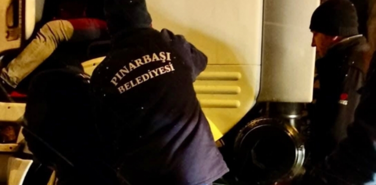 Yolda kalanlara s�cak �orba ikram�