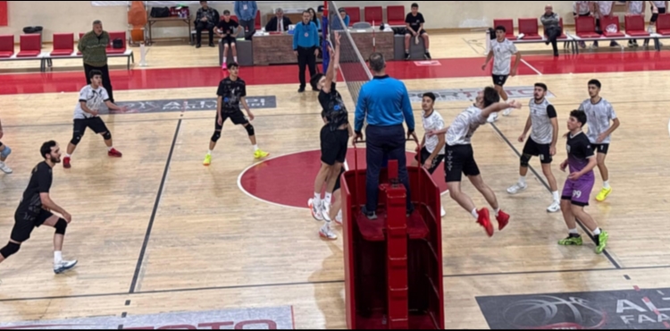 Elit Voleybol sezonu galibiyetle tamamlad� 