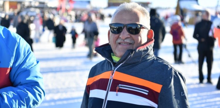 BA�KAN B�Y�KKILIǒTAN TUR�ZM�N Z�RVES�NDE �K� G�NL�K MESA�