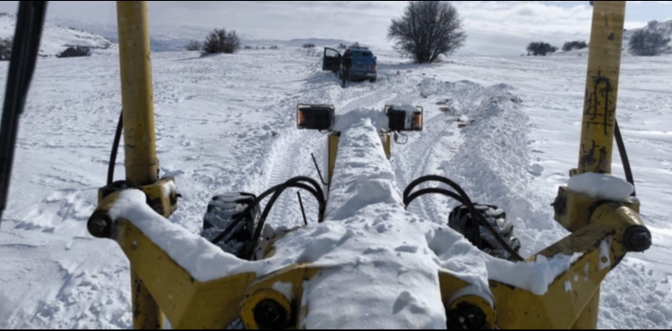 B�Y�K�EH�R, KAR VE T�P�YE RA�MEN KIRSALDA KAPALI MAHALLE YOLU BIRAKMADI