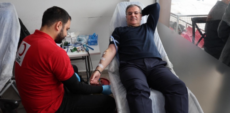 BA�KAN �ZDO�AN'DAN HACILAR'A �RNEK DUYARLILIK