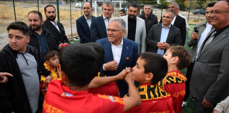 GEN� DOSTU BA�KAN B�Y�KKILIǒTAN KIRSALDA 97 M�LYON TL�L�K 106 PROJE