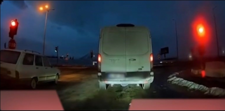 Sosyal medyada payla��lan trafik ihlallerine ceza 