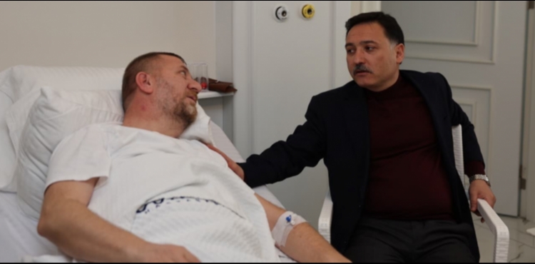 Kayseri Valisi G�kmen �i�ek�ten Deniz �a�an�a ge�mi� olsun ziyareti