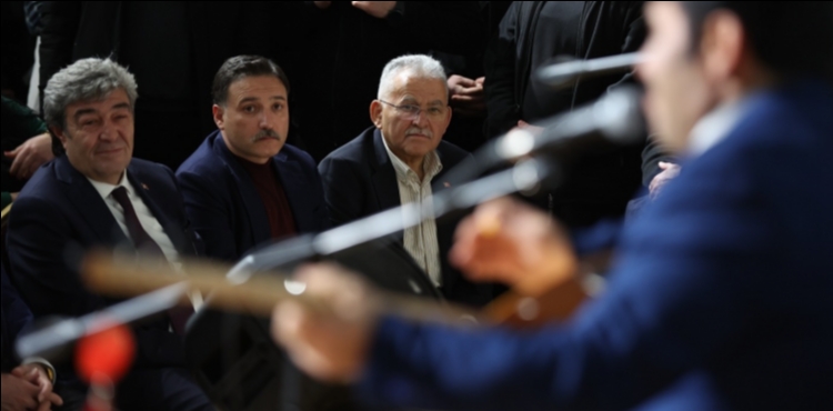 B�Y�KKILI�, CO�KULU 4. ULUSLARARASI ��IKLAR ��LENݒNDE VATANDA�LAR VE ��IKLAR �LE BULU�TU