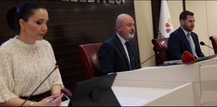 KOCAS�NAN BELED�YE MECL�S� �UBAT AYI TOPLANTISINI GER�EKLE�T�RD�