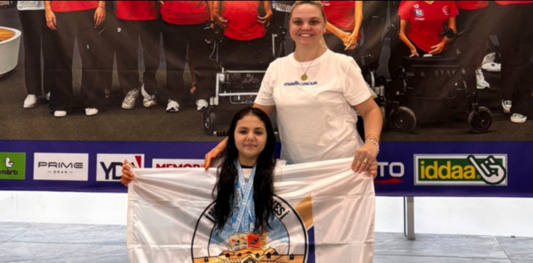 �ncesu Belediyesi sporcusundan y�zme yar��lar�nda �ampiyonluk