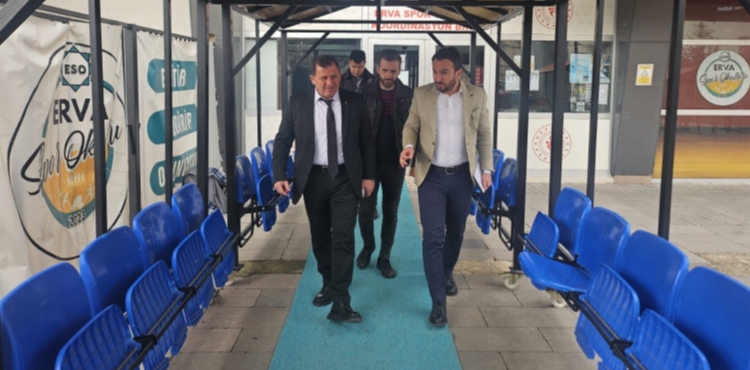 �l M�d�r� Kabakc��dan spor tesislerinde inceleme