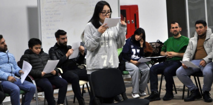 TALAS'IN TOPRA�INDAN SAHNEYE 20 YEN� YETENEK