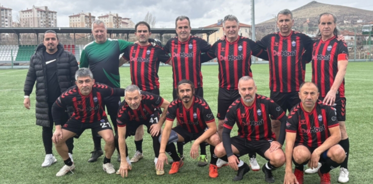 Kayseri Masterler-Ni�de Anadolu Masterler: 3-0