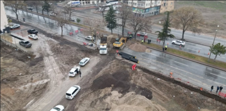 B�Y�K�EH�R�DEN KARTAL KAV�A�I�NA 22,6 M�LYON TL�L�K G��L� ALTYAPI DESTE��