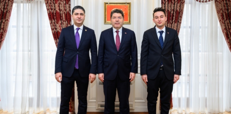 MHP�li �zdemir�den Sar�z�a k�t�phane ve sosyal alan m�jdesi