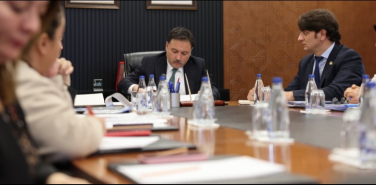 Vali G�kmen �i�ek Ba�kanl���nda de�erlendirme toplant�s�