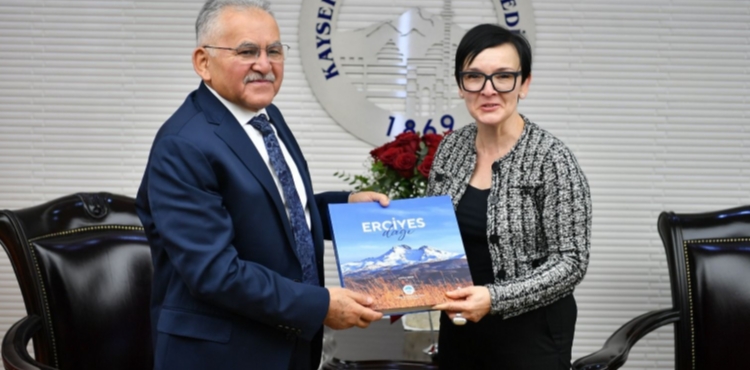 BA�KAN B�Y�KKILI�, AVUSTURYA�NIN ANKARA B�Y�KEL��S� JUEN�� A�IRLADI