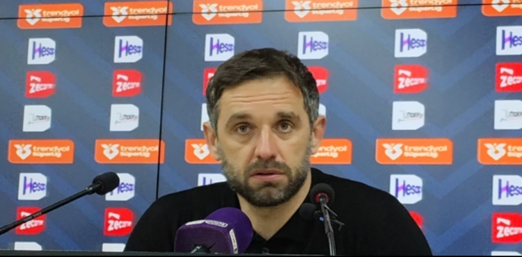 Kayserispor�da teknik direkt�r Djalovic ile s�zle�me fesih g�r��meleri s�r�yor