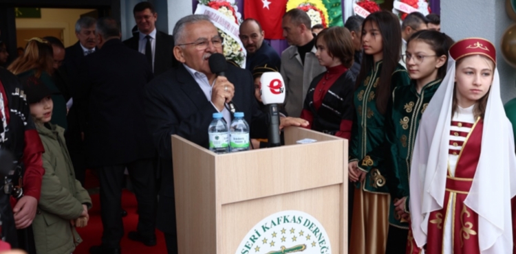 BA�KAN B�Y�KKILI�: �B�R�Z, BERABER�Z, HEP BERABER KAYSERݒY�Z�