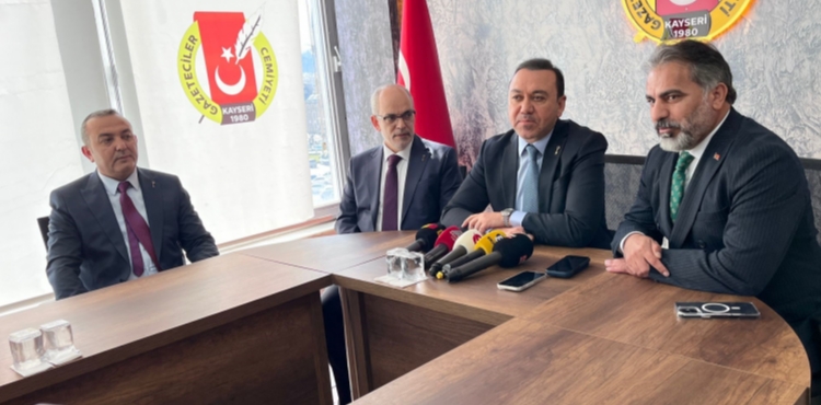 Sahada g�rd���m�z tablo, Anahtar Parti�nin bir baraj sorunu olmad��� y�n�ndedir