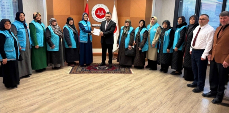 TDV Kayseri Kad�n Kollar��ndan Gazze�ye mant�l� destek