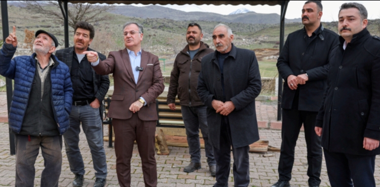 BA�KAN �ZDO�AN'DAN KARPUZSEK�S� MAHALLES�'NDE �NCELEME