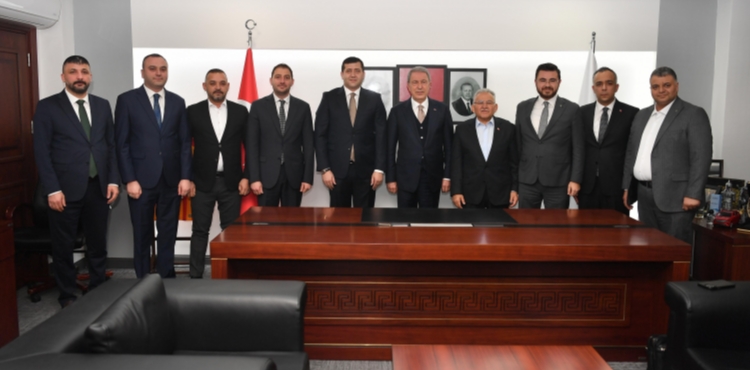 Cumhur ittifak� temsilcileri AK Parti �l Ba�kanl���'nda bulu�tu 